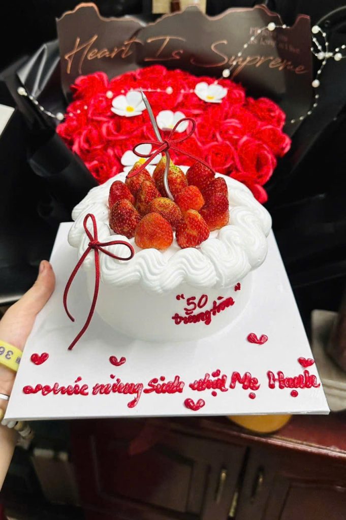 Combo bánh và hoa 021