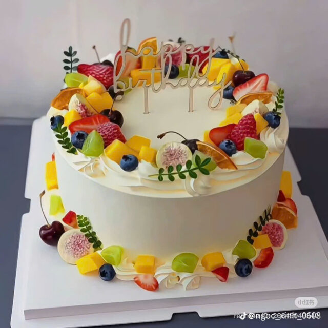Bánh kem mix trái cây tươi 010