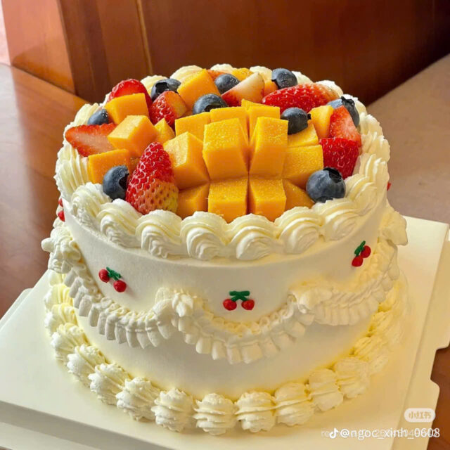 Bánh kem mix trái cây tươi 014