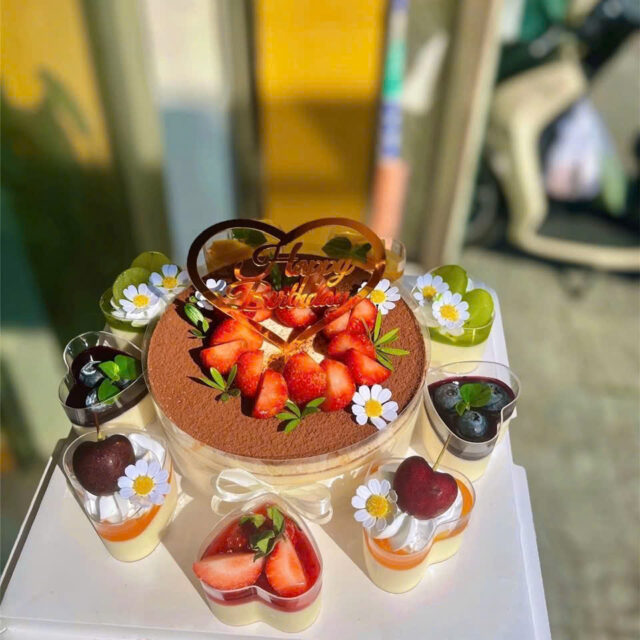 Bánh kem trái cây tươi 02
