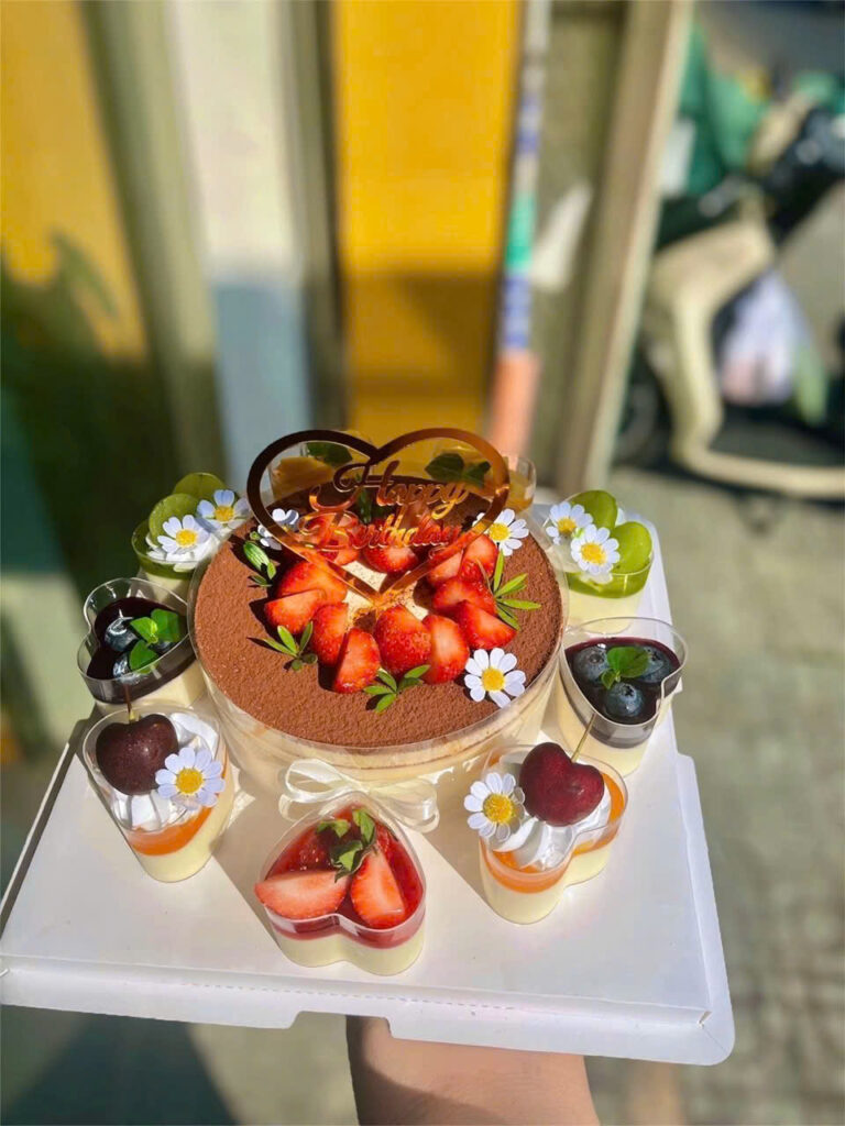 Bánh kem trái cây tươi 02